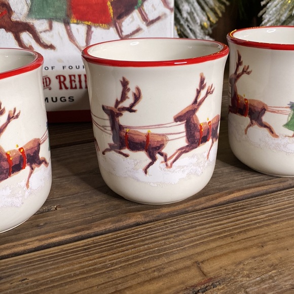 Williams Sonoma Marc Lacaze Designed Santa and his Reindeer Mugs - Set of 4 🎅🏻 - Picture 7 of 16